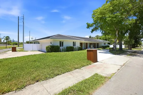 401 NW 3rd Place Dania Beach FL 33004
