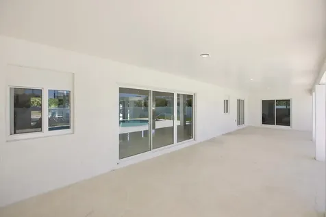 401 NW 3rd Place Dania Beach FL 33004