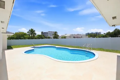 401 NW 3rd Place Dania Beach FL 33004