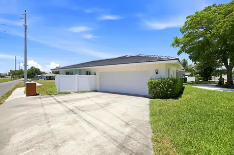 401 NW 3rd Place Dania Beach FL 33004