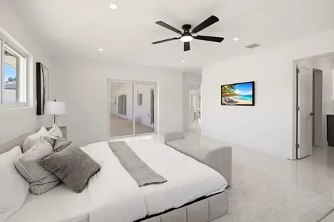 401 NW 3rd Place Dania Beach FL 33004