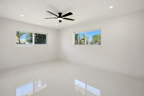 401 NW 3rd Place Dania Beach FL 33004