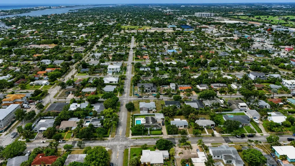 325 Franklin Road West Palm Beach FL 33405
