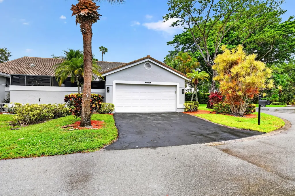 10523 Ladypalm Boca Raton FL 33498