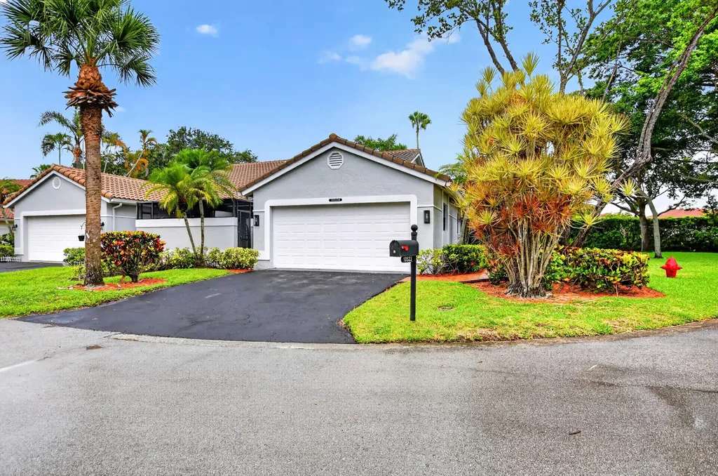 10523 Ladypalm Boca Raton FL 33498