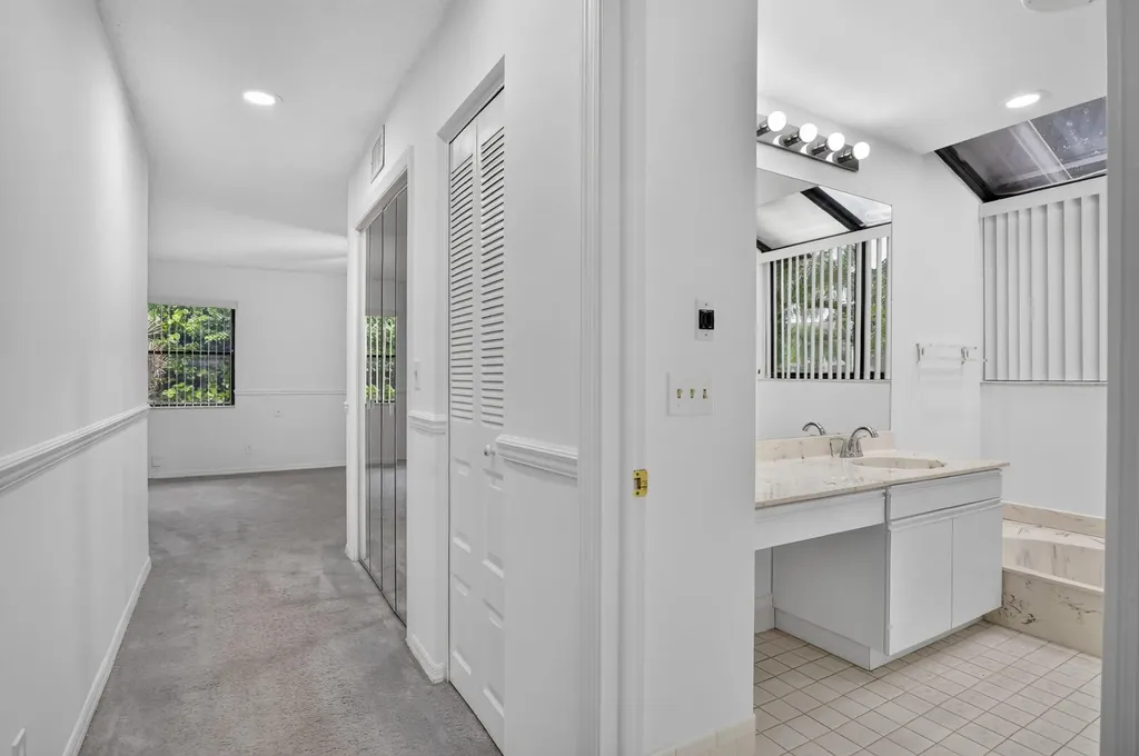 10523 Ladypalm Boca Raton FL 33498