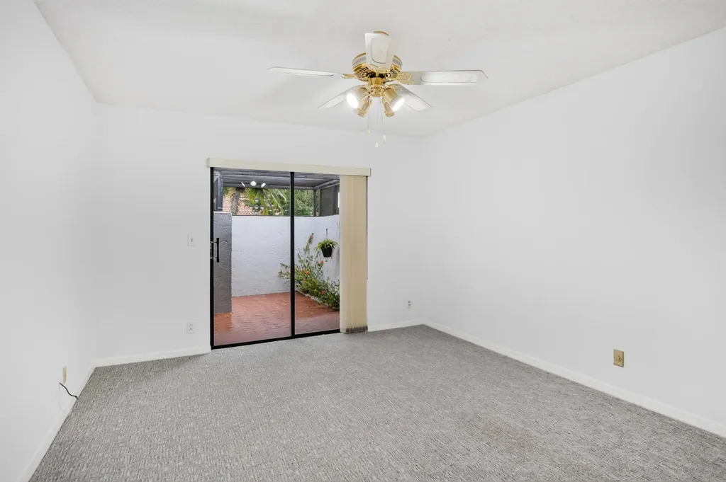 10523 Ladypalm Boca Raton FL 33498