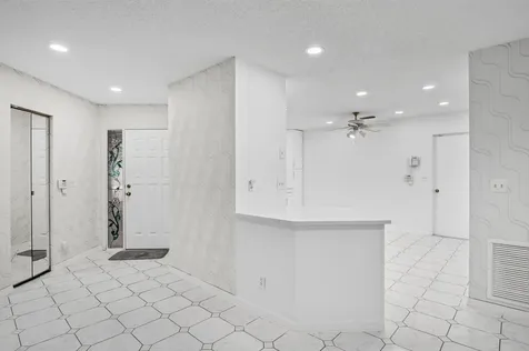 10523 Ladypalm Boca Raton FL 33498