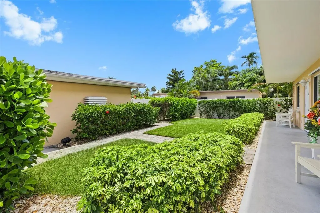 1905 Lake Worth Road Lake Worth Beach FL 33461