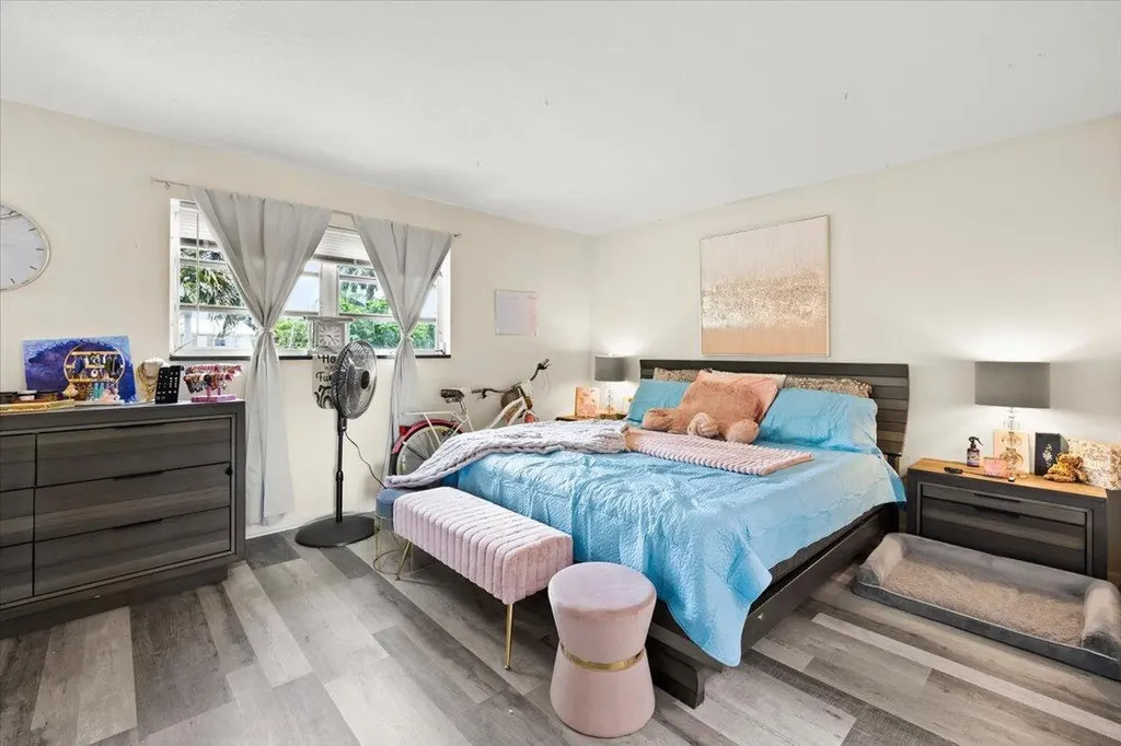1905 Lake Worth Road Lake Worth Beach FL 33461