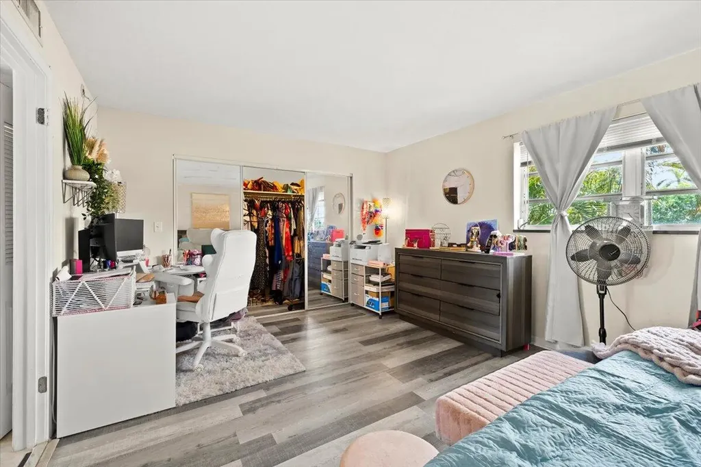 1905 Lake Worth Road Lake Worth Beach FL 33461