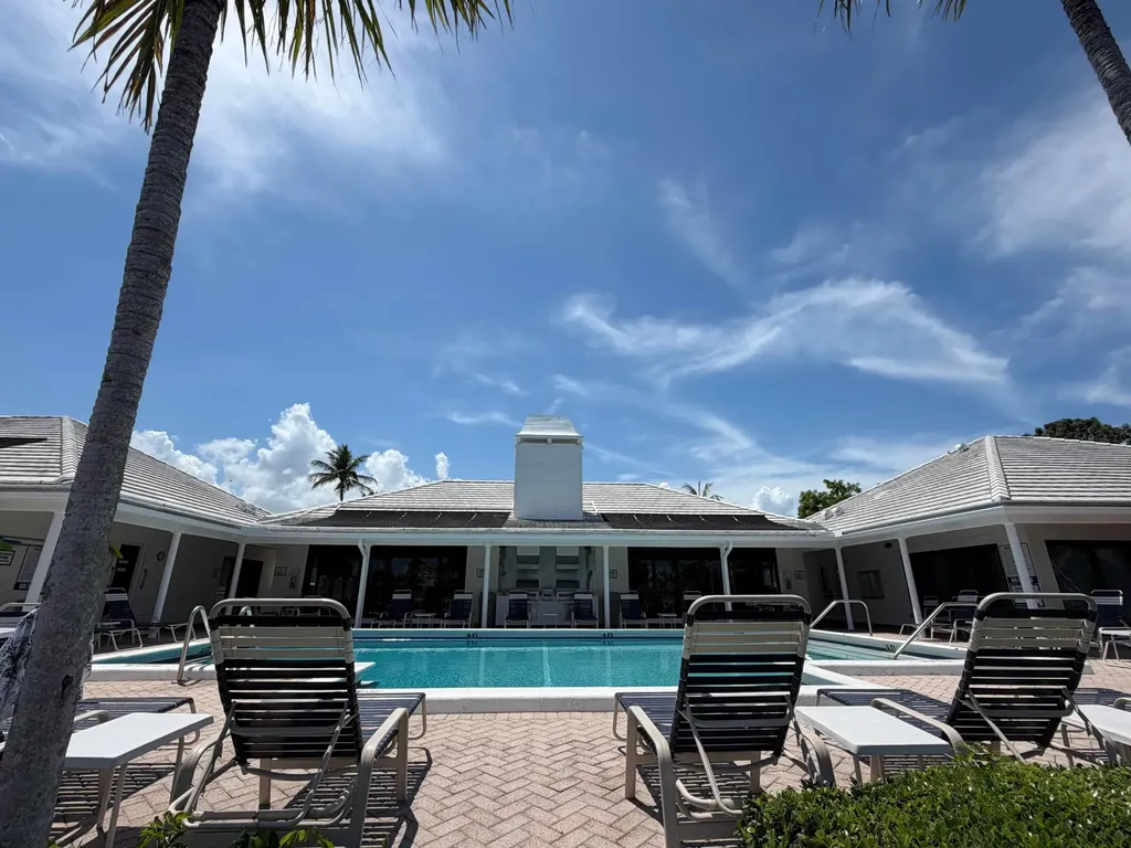 180 Cypress Club Drive Pompano Beach FL 33060