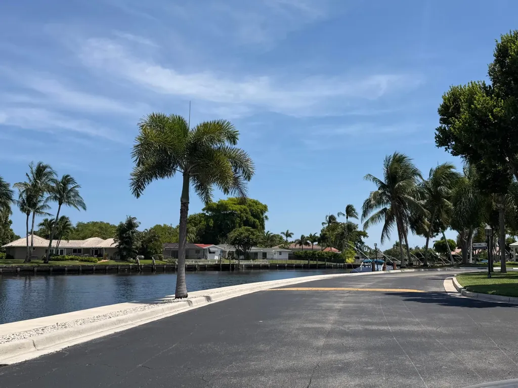 180 Cypress Club Drive Pompano Beach FL 33060