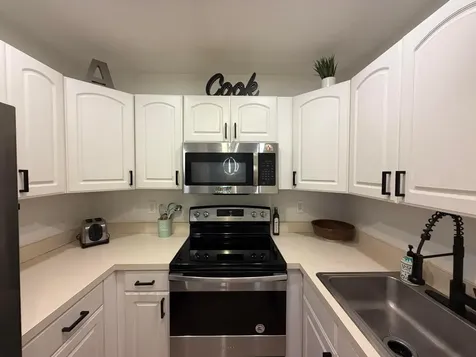 180 Cypress Club Drive Pompano Beach FL 33060