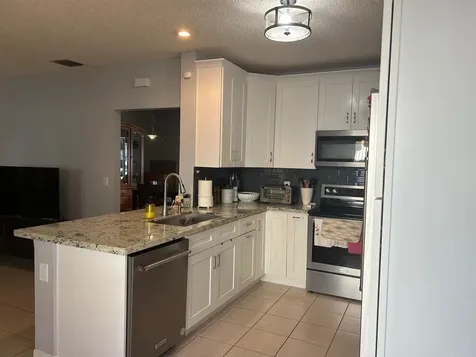 6001 Harbor Isle Way Tamarac FL 33321