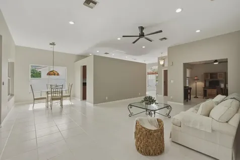 10827 La Salinas Circle Boca Raton FL 33428