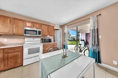 3560 NW 34th Way Lauderdale Lakes FL 33309