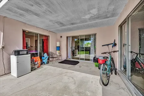 3560 NW 34th Way Lauderdale Lakes FL 33309