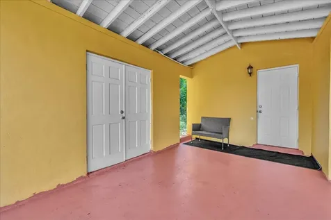3560 NW 34th Way Lauderdale Lakes FL 33309