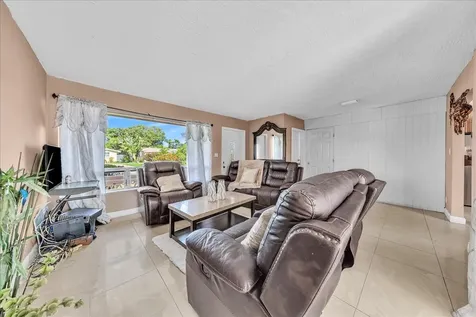 3560 NW 34th Way Lauderdale Lakes FL 33309