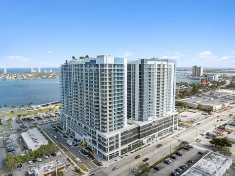 220 Lake Shore Drive Lake Park FL 33403