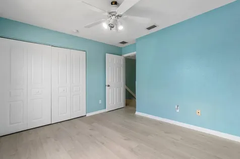 5453 Queenship Court Greenacres FL 33463