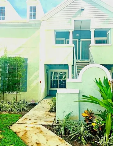 1020 Crystal Way Delray Beach FL 33444