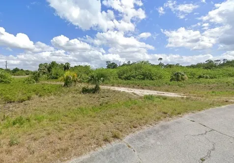 523 Independence Drive Labelle FL 33935