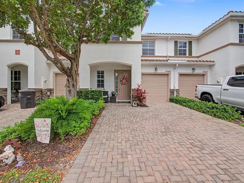 4569 Tara Cove Way West Palm Beach FL 33417