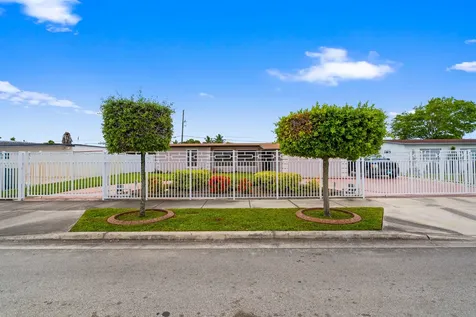 6160 W 14th Avenue Hialeah FL 33012