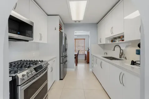 6160 W 14th Avenue Hialeah FL 33012