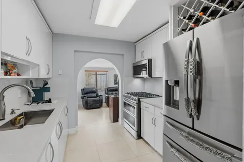 6160 W 14th Avenue Hialeah FL 33012
