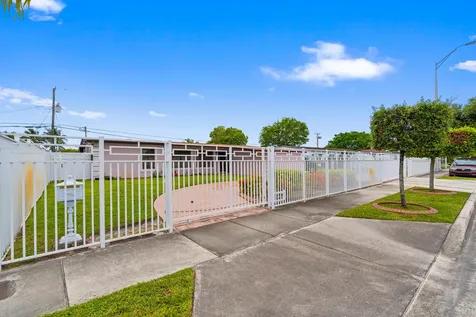 6160 W 14th Avenue Hialeah FL 33012