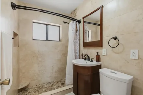 6160 W 14th Avenue Hialeah FL 33012
