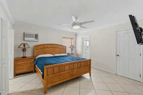 6160 W 14th Avenue Hialeah FL 33012
