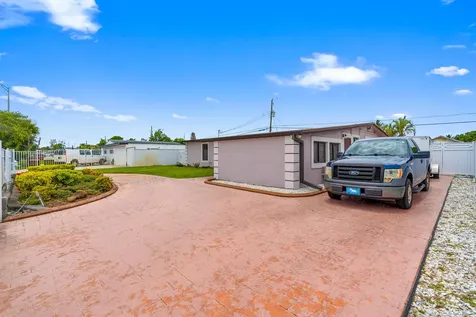6160 W 14th Avenue Hialeah FL 33012