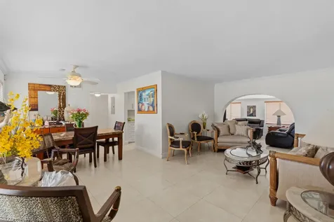 6160 W 14th Avenue Hialeah FL 33012