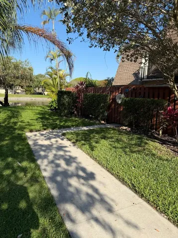 2949 SW 22nd Circle Delray Beach FL 33445