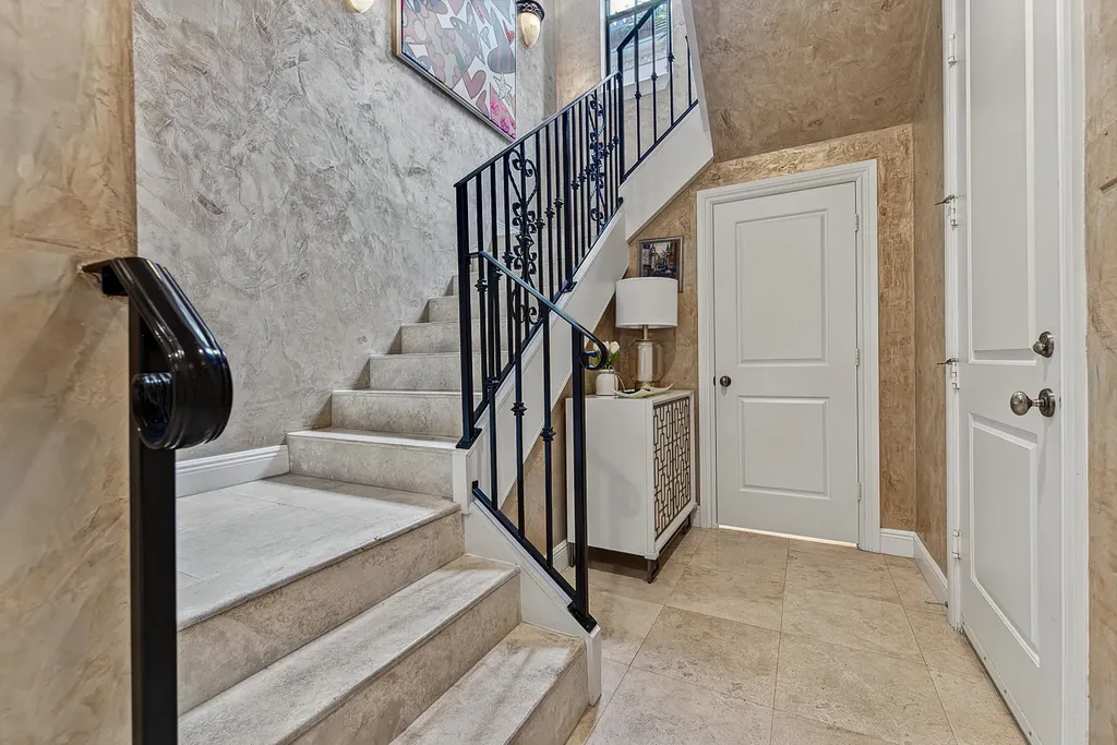 31 SE 10th Avenue Fort Lauderdale FL 33301