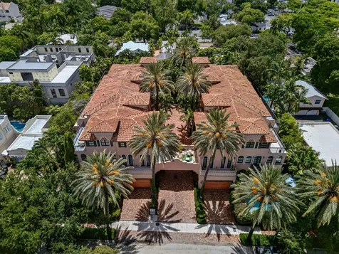 31 SE 10th Avenue Fort Lauderdale FL 33301