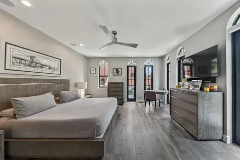 31 SE 10th Avenue Fort Lauderdale FL 33301