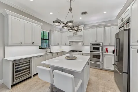 31 SE 10th Avenue Fort Lauderdale FL 33301