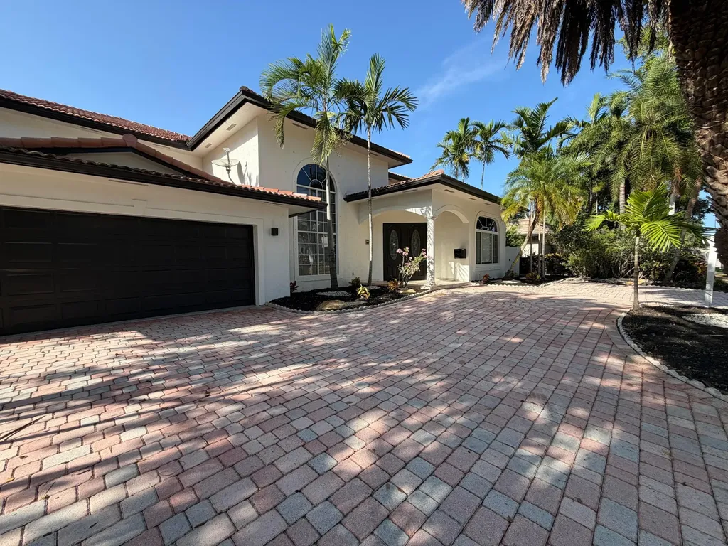 4081 N 41st Street Hollywood FL 33021