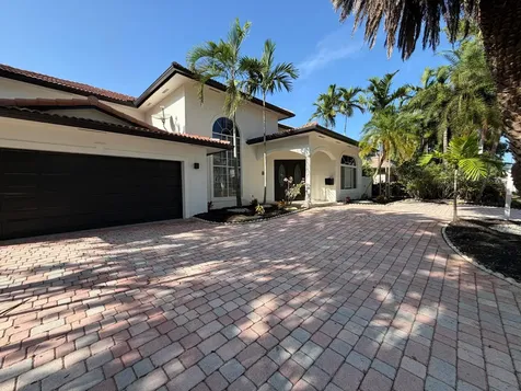 4081 N 41st Street Hollywood FL 33021