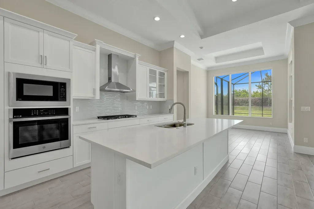 9323 SW Pinnacle Place Port St Lucie FL 34987
