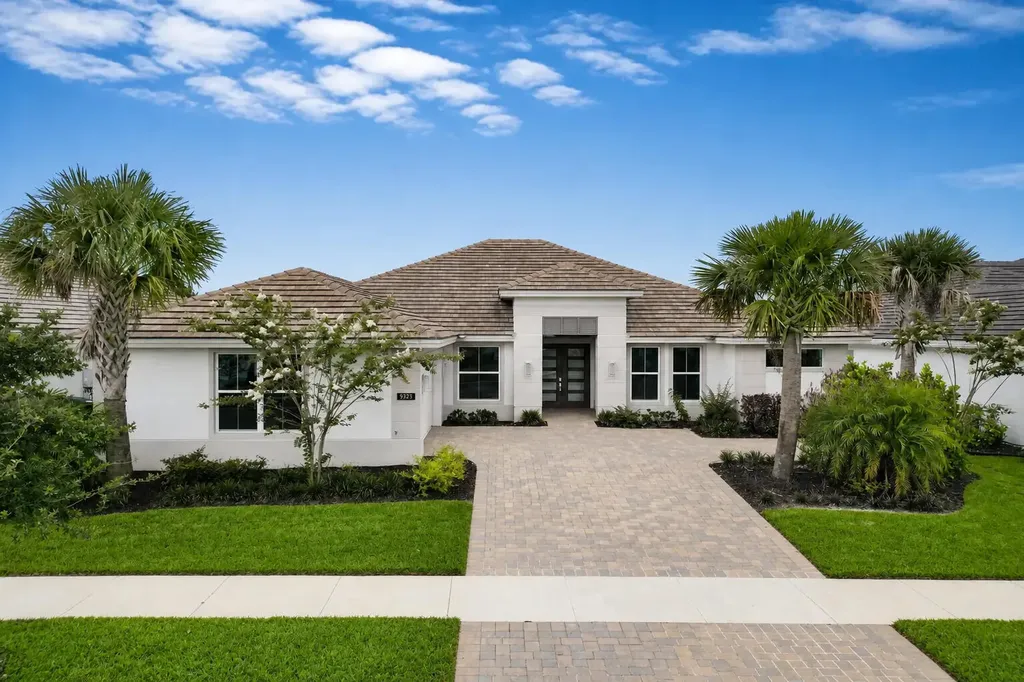 9323 SW Pinnacle Place Port St Lucie FL 34987