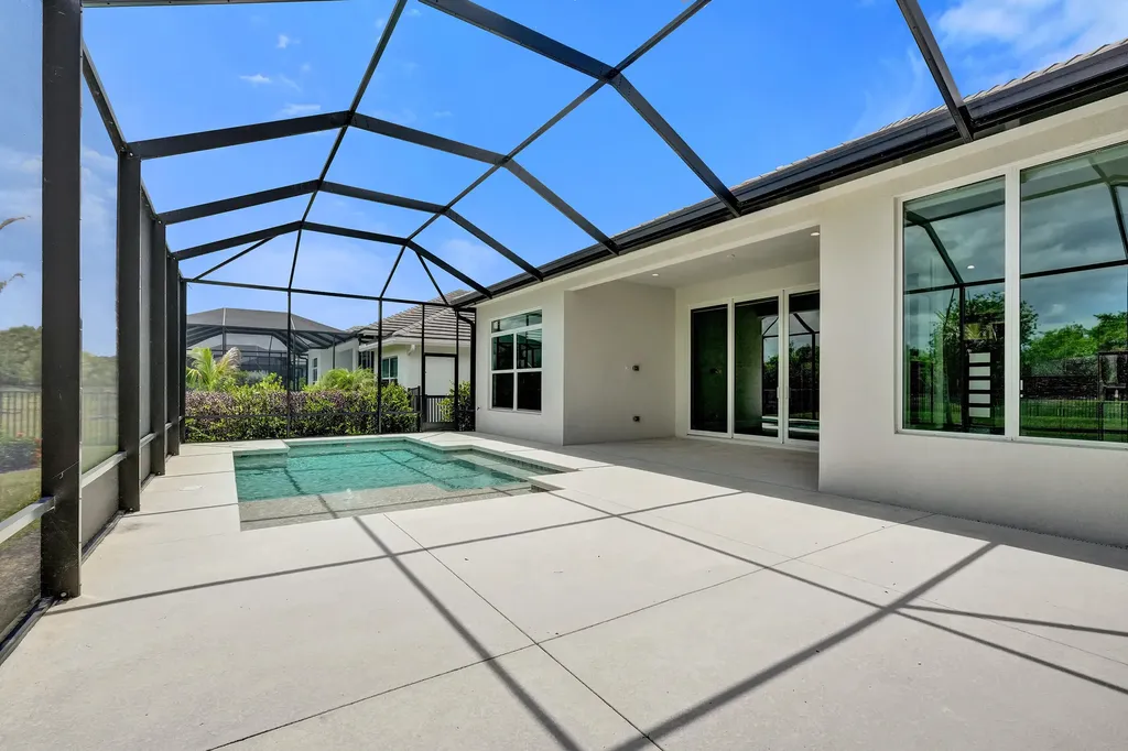 9323 SW Pinnacle Place Port St Lucie FL 34987