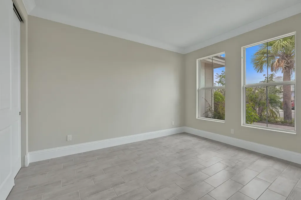 9323 SW Pinnacle Place Port St Lucie FL 34987