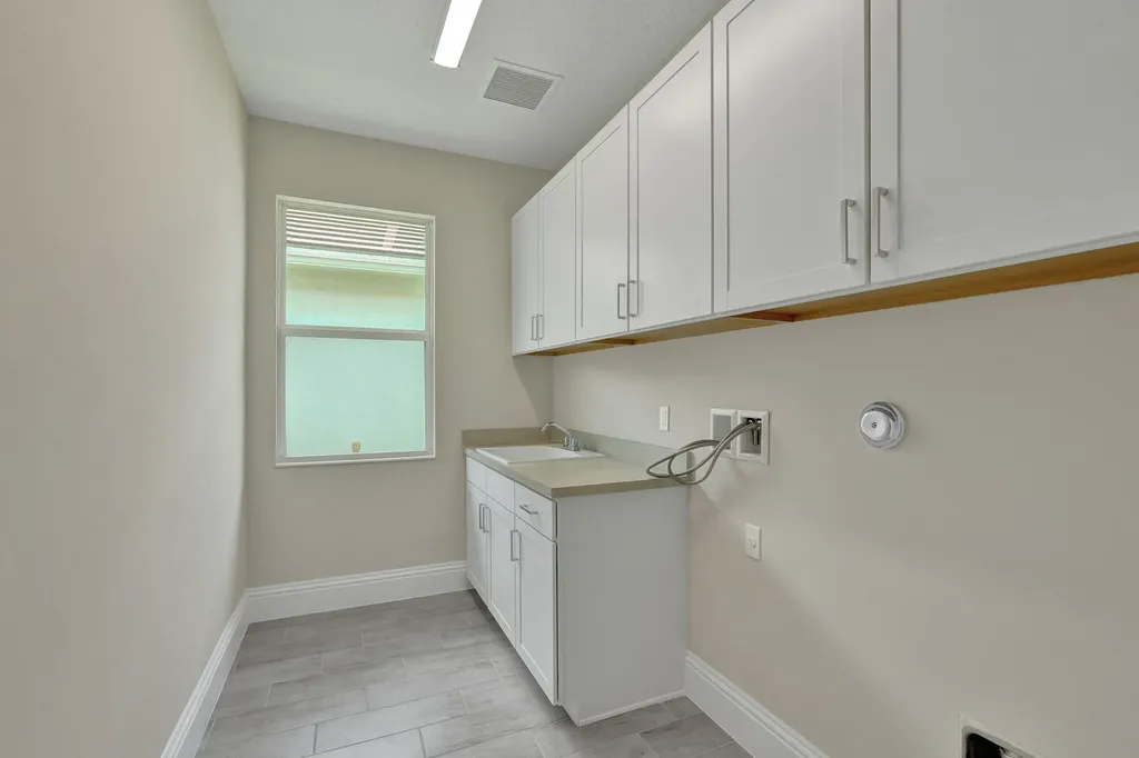 9323 SW Pinnacle Place Port St Lucie FL 34987