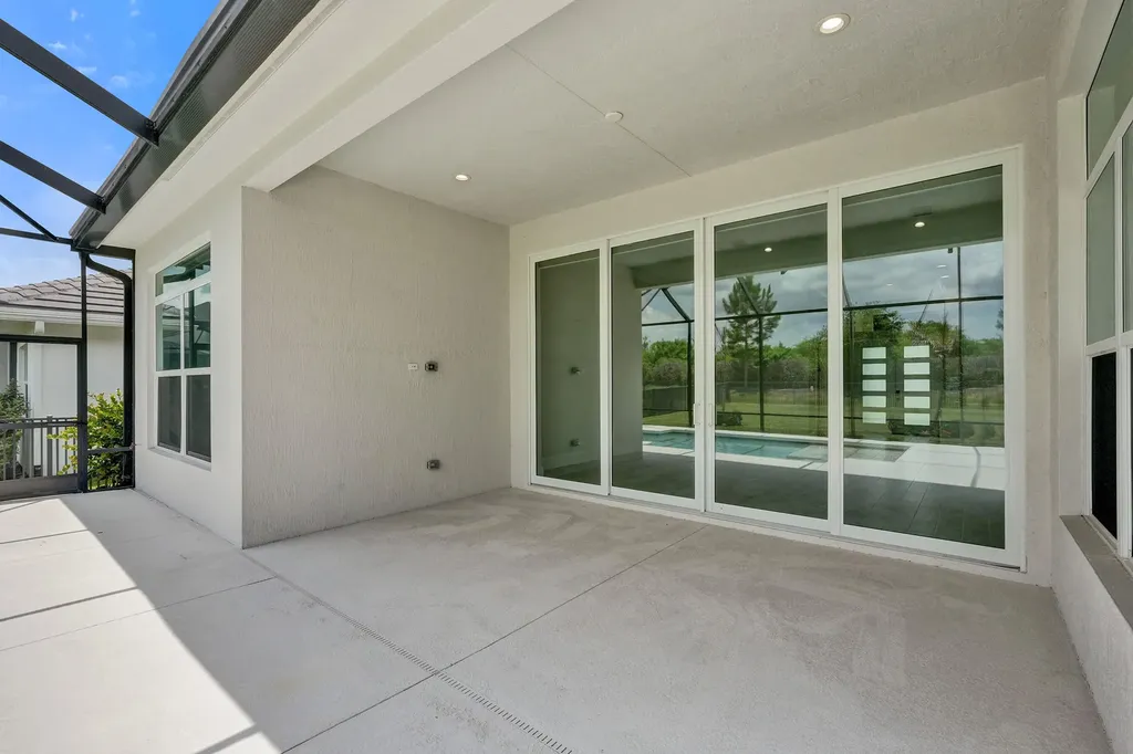 9323 SW Pinnacle Place Port St Lucie FL 34987